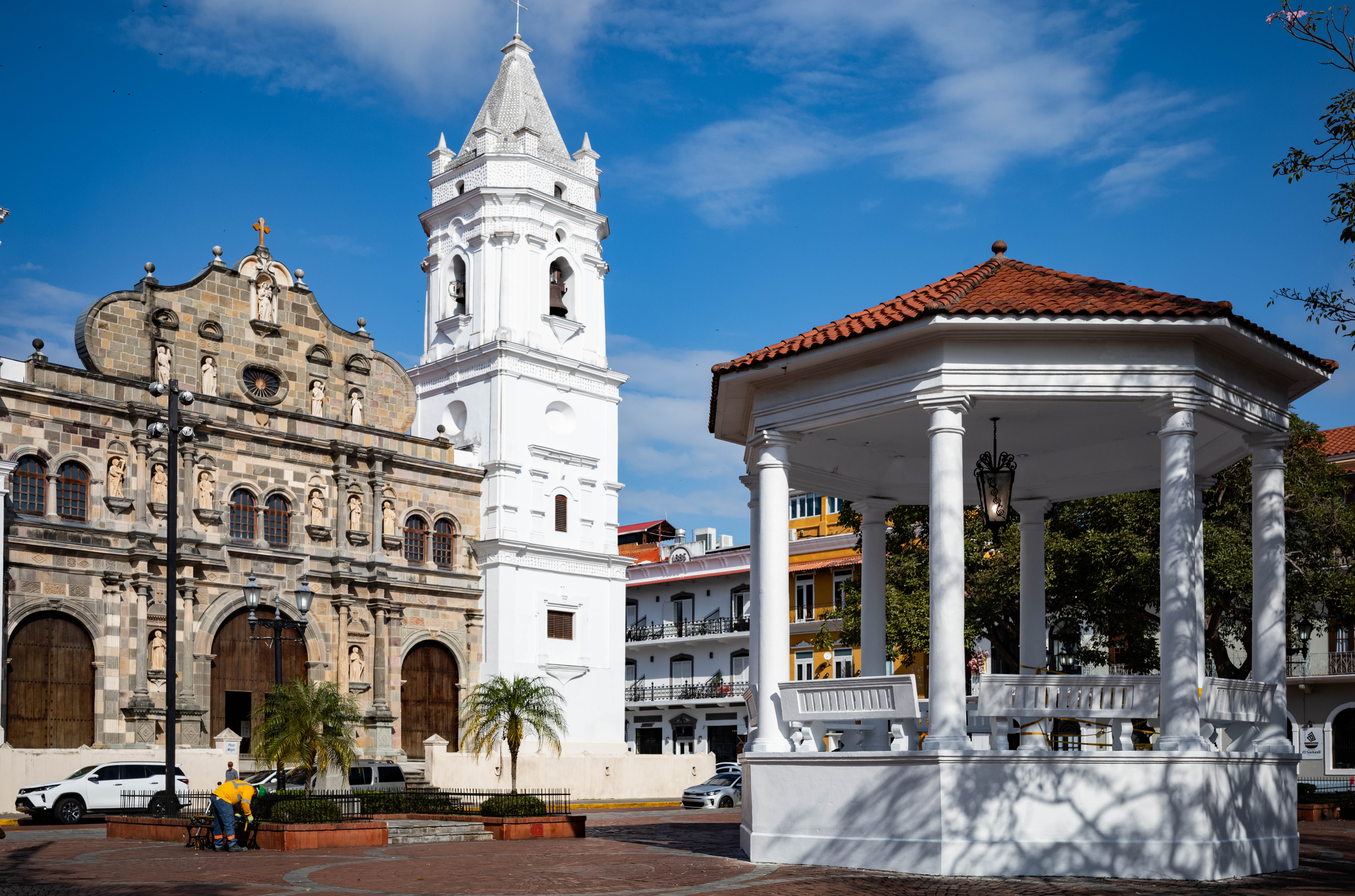 Catedral Metropolitana en la plaza del Casco Antiguo de Panamá (Foto: RB Photo, CC BY 2.0)
